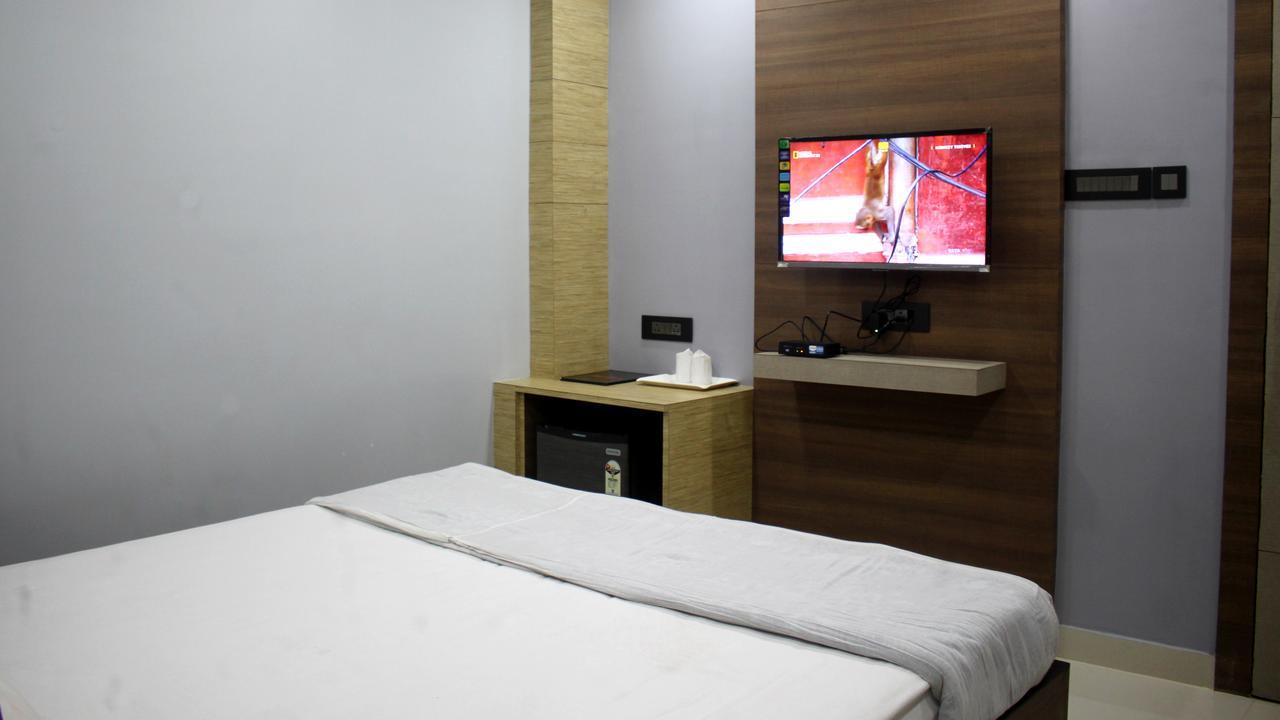 Hotel Shreemoyee Inn - Kamakhya Temple Γουβαχάτι Εξωτερικό φωτογραφία